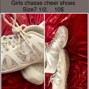 Cheer shoes